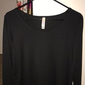 Lularoe Black Small Lynnae